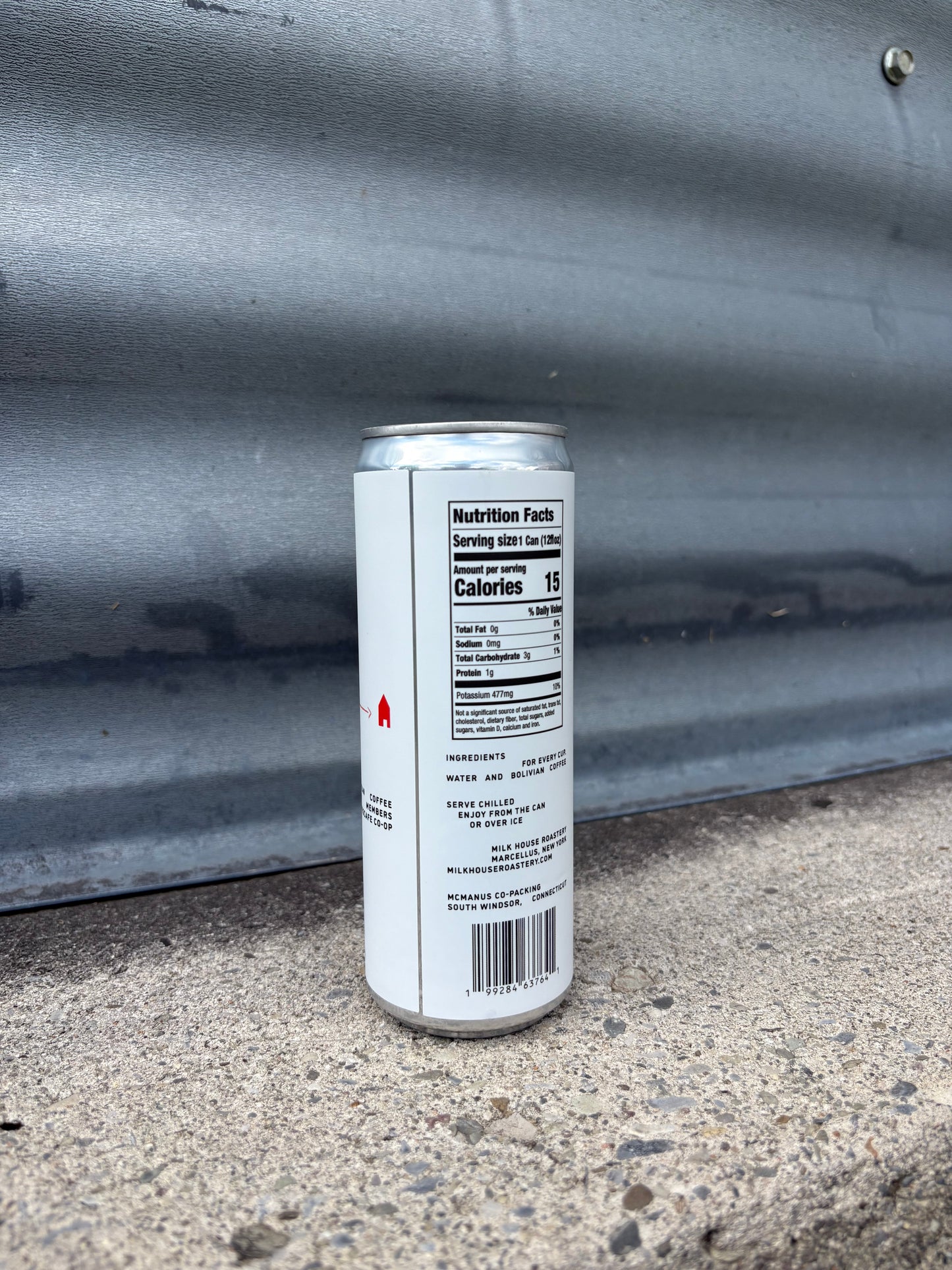 COLD BREW CAN 12 OZ black, unsweetened or oat milk and cane sugar